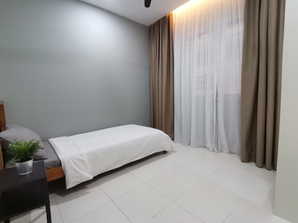 Rumah Sarah Semenyih Extérieur photo